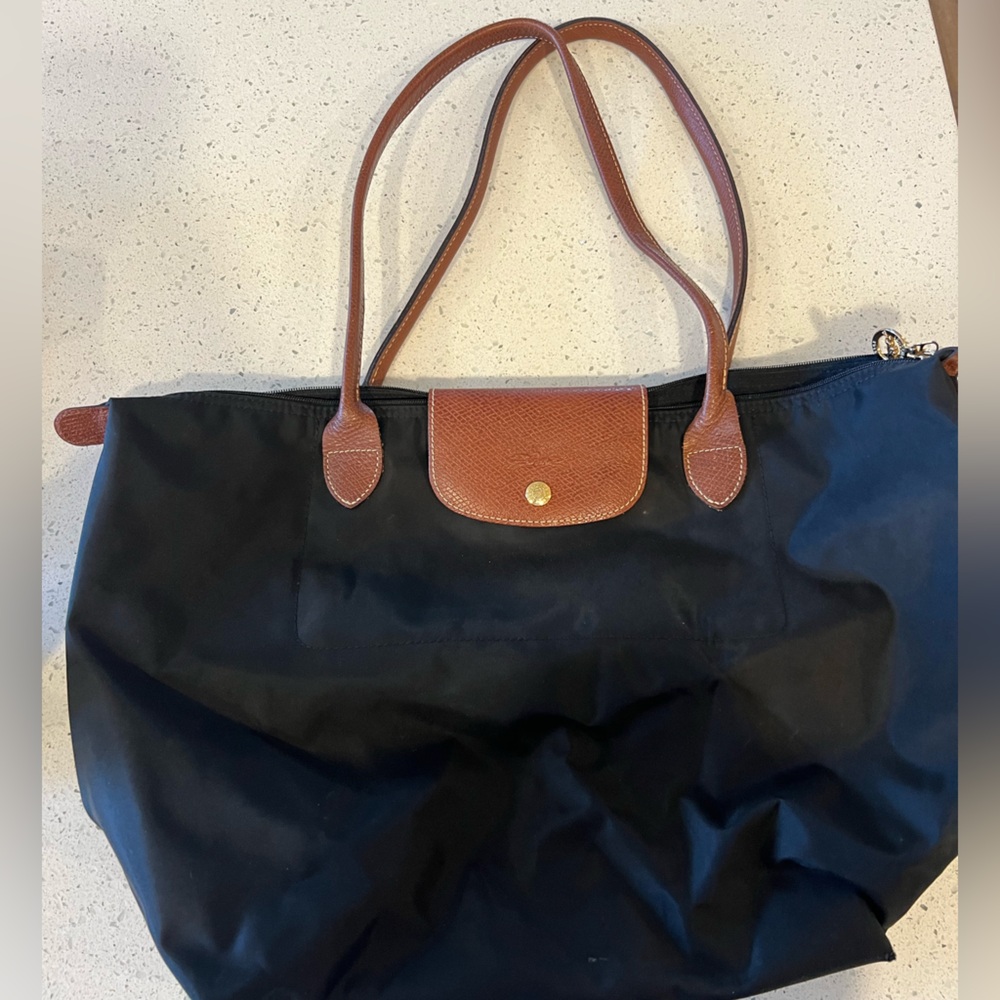 Black Longchamp Le Pilage Bag - Medium